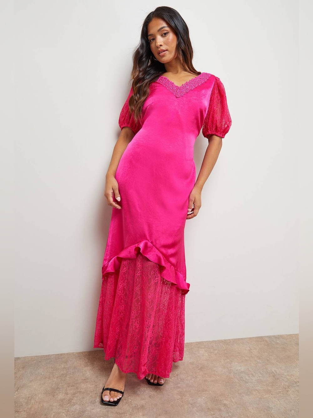 OASIS PETITE PLAIN LACE FRILL DETAIL PUFF SLEEVE MIDI DRESS